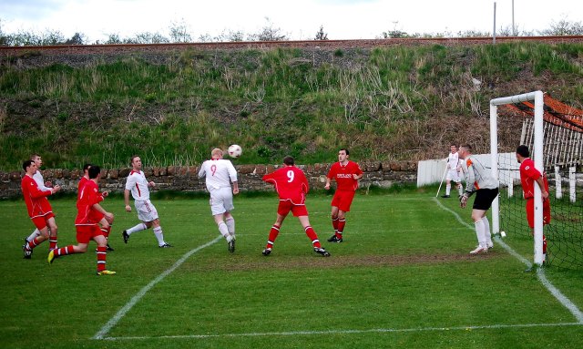 WhitlettsvGlenafton goal1