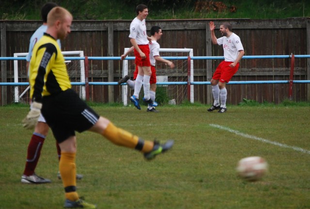 GlenaftonvCumbernauldgoal3