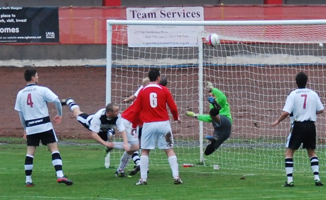 Bo's header hits the bar