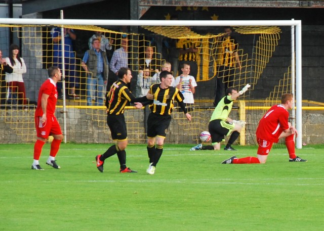 Talbot take the lead