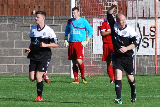 Stevie Sanderson celebrates