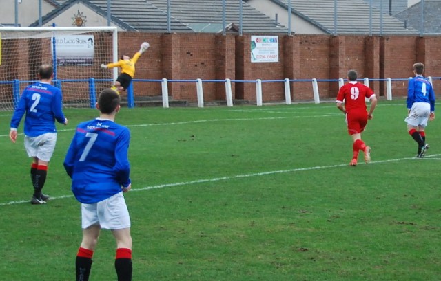 Graeme Shepherd pulls off another fine save