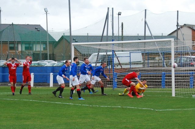 Michael Reilly goes close