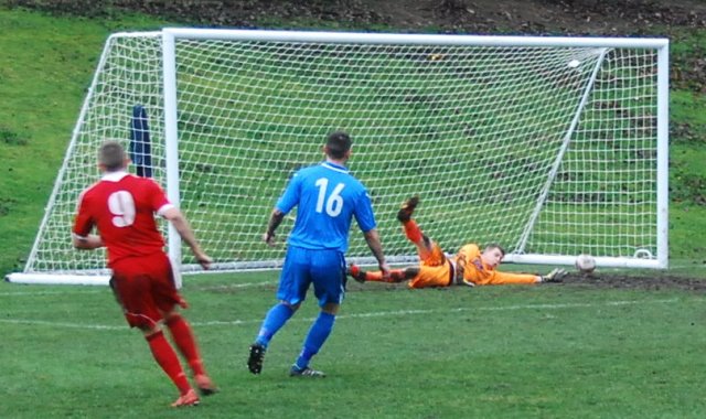 Aaron bags his brace