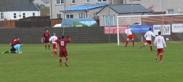 Sean McKenna equalises
