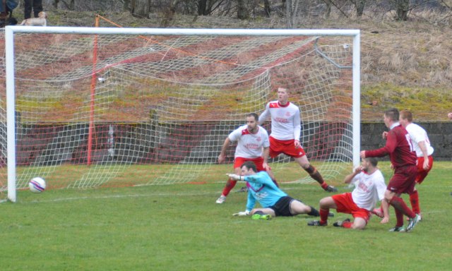 Glenafton's defence stands firm