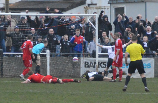 Chris Robertson heads home equaliser