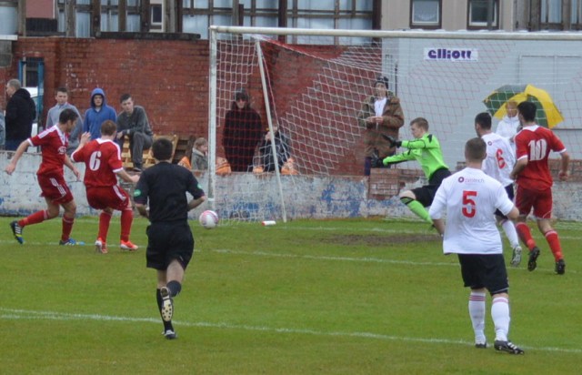 Cameron Marlow puts the Glens in front