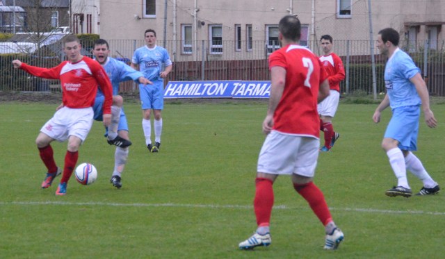 Darren McGill beats Paal McKenzie to the ball