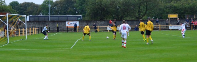 Alain Kinney puts the Glens in front