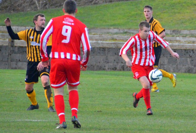 Jamie McKernon robs James Latta