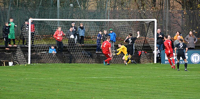 aa_goal_pollok_01